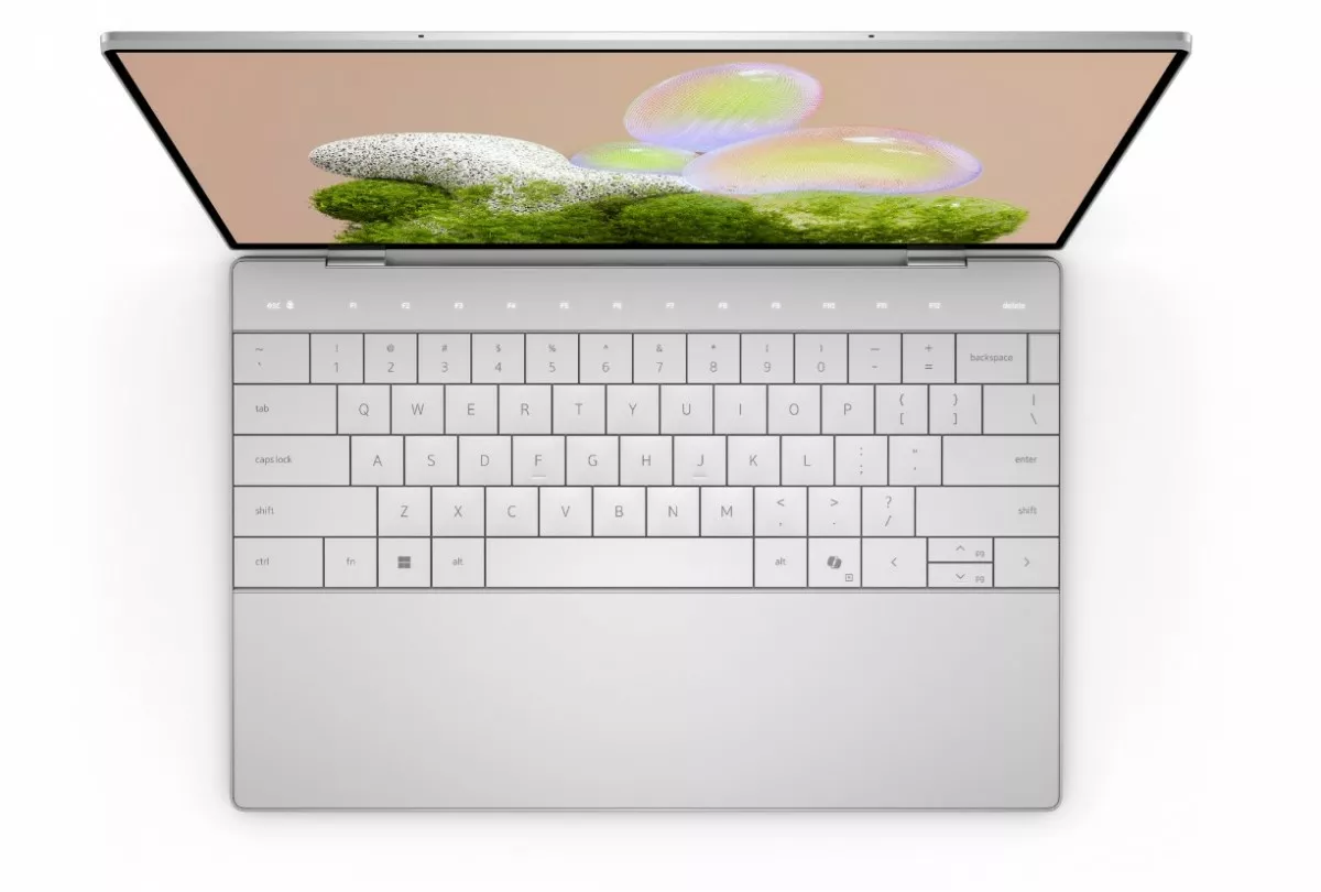 DELL XPS13 9350 core Ultra 7 32GB ほぼ新品 DELL XPS13 9350 core Ultra 7 32GB ほぼ新品 DELL XPS13 9350 core