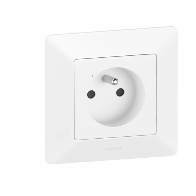 Legrand Gniazdo connected Valena Life with Netatmo biały